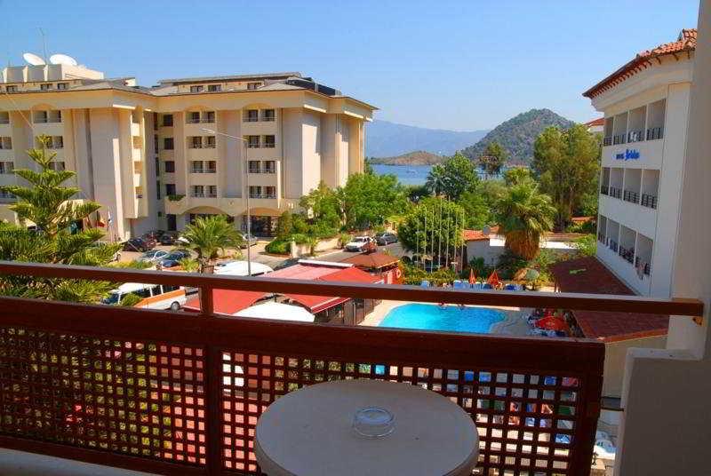 Melita Apart Hotel Ичмелер Екстериор снимка
