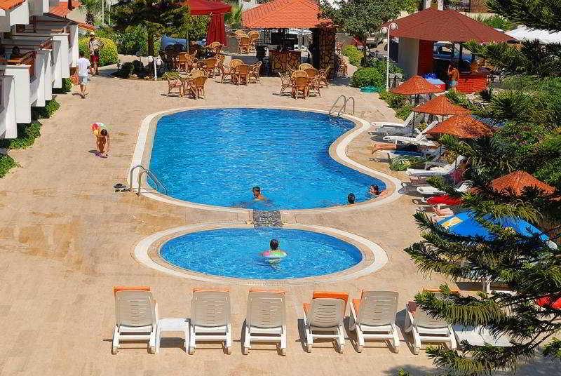 Melita Apart Hotel Ичмелер Екстериор снимка